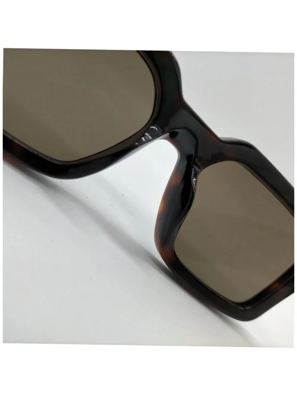 Authentic Louis Vuitton Attitude Square Tortoise Sunglasses